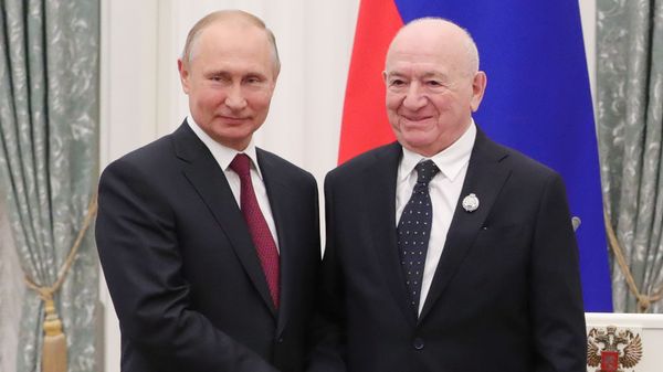 Никита Симонян во время вручения гос наград России (23 мая 2019). Москвa - Sputnik Армения