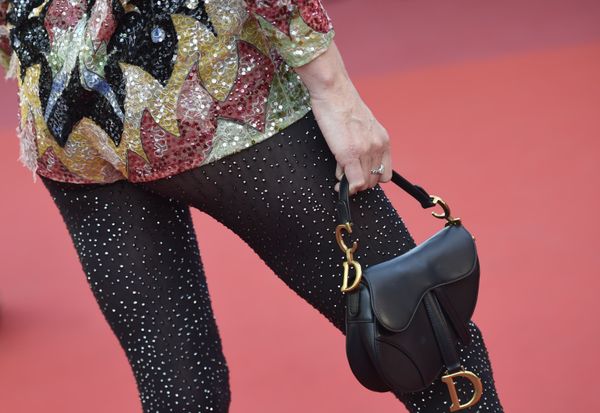 Сумка Christian Dior в руке актрисы Ева Герциговой на красной дорожке премьеры фильма режиссёра Декстера Флетчера Рокетмен (Rocketman) в рамках 72-го Каннского международного кинофестиваля. - Sputnik Армения