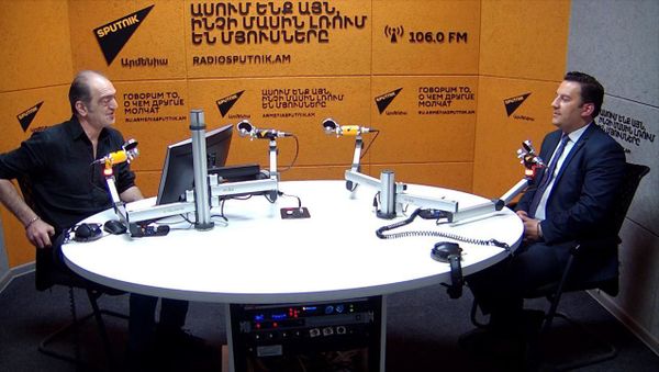 Օրացույց - Ահարոն Վարդանյան - Sputnik Արմենիա