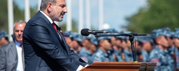Премьер-министр Никол Пашинян на праздновании Первой республики (28 мая 2019) Сардарапат - Sputnik Армения