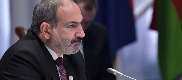 Премьер-министр Армении Никол Пашинян на заседании Высшего Евразийского экономического совета, приуроченного к пятилетию подписания Договора о Евразийском экономическом союзе (29 мая 2019). Нур-Султан Премьер-министр Армении Никол Пашинян на заседании Высшего Евразийского экономического совета, приуроченного к пятилетию подписания Договора о Евразийском экономическом союзе (29 мая 2019). Нур-Султан - Sputnik Армения