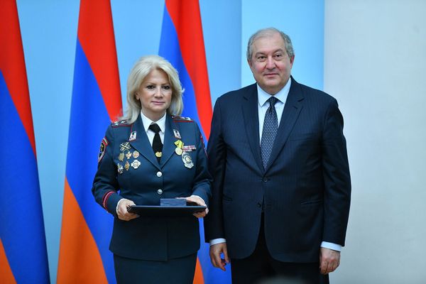 Նախագահը պարգևներ է հանձնել տարբեր ոլորտների գործիչների` ոստիկան, փաստաբան, գրող ու մարզիկ - Sputnik Արմենիա