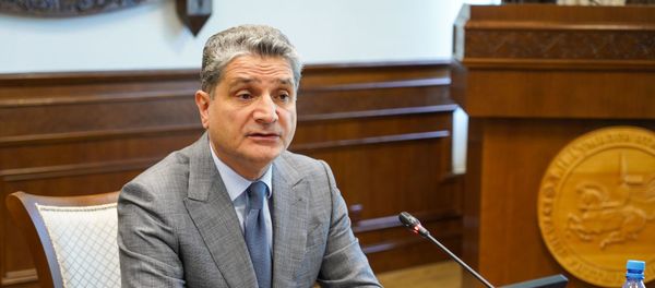Тигран Саркисян на встрече в ЕНУ имени Льва Гумилева Тигран Саркисян на встрече в ЕНУ имени Льва Гумилева - Sputnik Армения