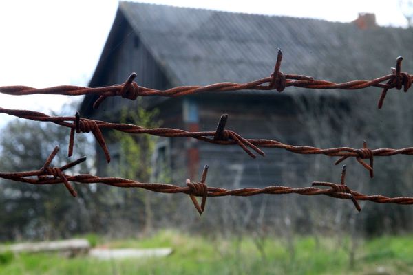 Зачем голые шахтеры бегают вокруг реактора: эксперт о минусах и плюсах сериала Чернобыль - Sputnik Армения