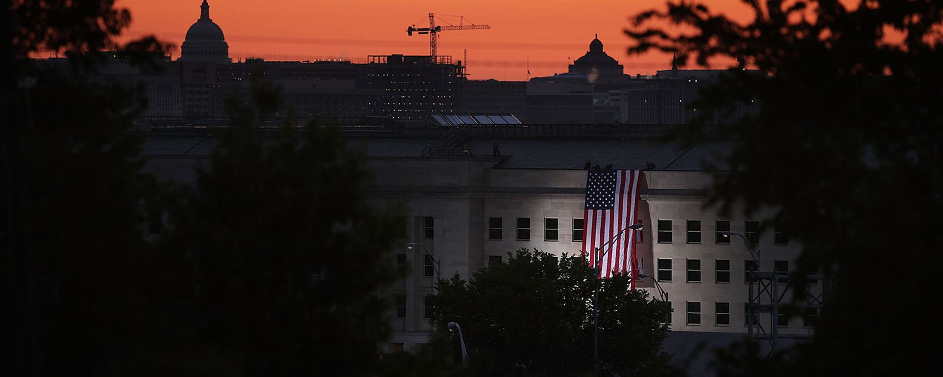 Флаг на здании Пентагона Флаг на здании Пентагона - Sputnik Армения, 1920, 18.02.2021