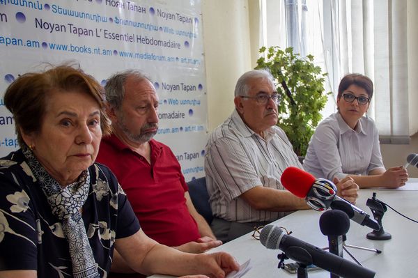 Абсурд по-еревански: Таманяну не нашлось места в городе его жизни — внуки просят помочь - Sputnik Армения