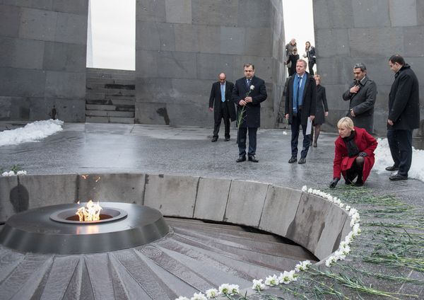 Министр иностранных дел Швеции Маргот Вальстрем посетила мемориал жертв Геноцида армян  - Sputnik Армения