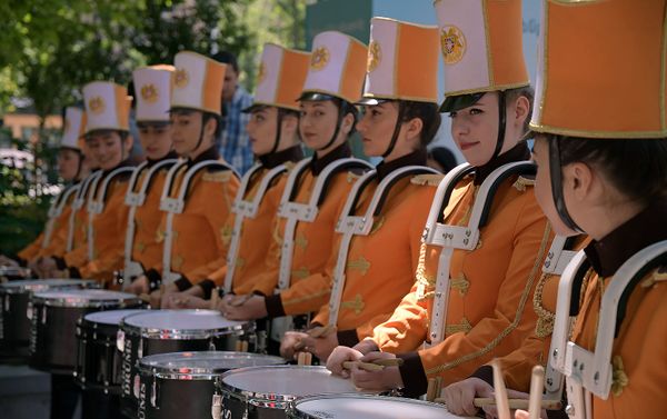 Барабанщицы Yerevan Drums на открытии отреставрированного парка Новый Ереван (1 июня 2019). Ереван - Sputnik Армения