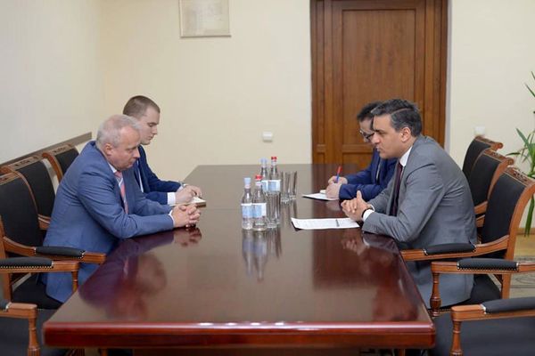 ՄԻՊ-ը ՌԴ դեսպանի հետ քննարկել է Ռուսաստանում հայերի իրավունքների հետ կապված հարցեր ՄԻՊ-ը ՌԴ դեսպանի հետ քննարկել է Ռուսաստանում հայերի իրավունքների հետ կապված հարցեր - Sputnik Արմենիա
