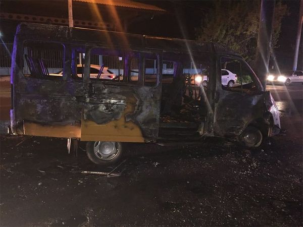 Երևանում հրդեհված ГАЗель-ը տեխնիկական խնդիր է ունեցել. մանրամասներ. լուսանկար, տեսանյութ - Sputnik Արմենիա