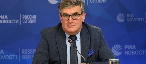 Михаил Брюханов на видеомосту Межгосударственная программа инновационного сотрудничества в странах СНГ: достижения, перспективы, успешные проекты (3 июня 2019). Москвa - Sputnik Армения