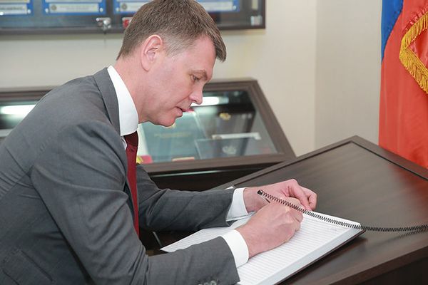 Главный судебный пристав России провел обсуждения с коллегами в Ереване - Sputnik Армения