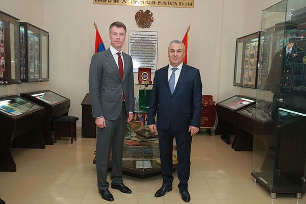 Главный судебный пристав России провел обсуждения с коллегами в Ереване - Sputnik Армения