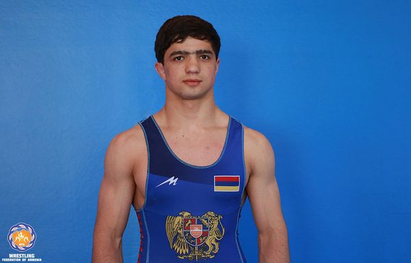 Разгромил россиянина, не оставил шанса турку: армянские борцы блистают на ЧЕ в Испании Разгромил россиянина, не оставил шанса турку: армянские борцы блистают на ЧЕ в Испании - Sputnik Армения