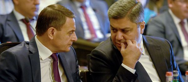 Главы полиции и СНБ Валерий Осипян и Артур Ванецян на заседании правительства Армении (6 июня 2019). Еревaн - Sputnik Արմենիա