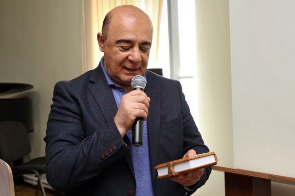 Եան Կիլան արդէն Գիւմրիի պատուոգիր ունի. անոր նաեւ կ’ուղեկցի «Նարեկ»-ի զօրութիւնը - Sputnik Արմենիա