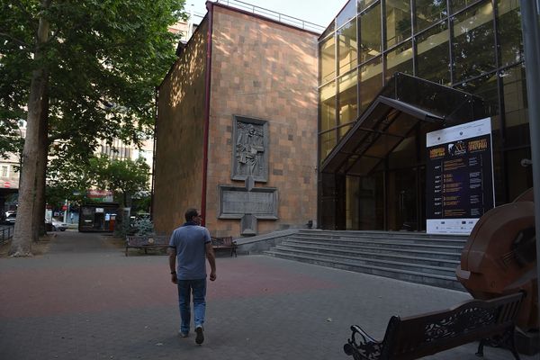 КГБ Ильича не ловил, и все стекались туда: тихие тайны улицы Пушкина в Ереване - Sputnik Армения