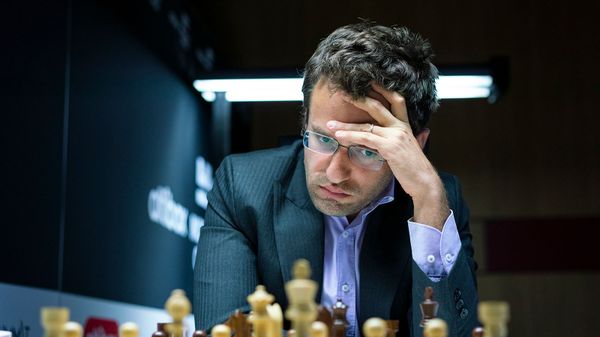 Левон Аронян во время партии с Шахрияром Мамедъяровым в турнире Altibox Norway Chess 2019 (6 июня 2019). Ставангер, Норвегия - Sputnik Армения