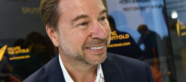 Директор компании Chaarat Gold Holding Limited Артём Волынец во время интервью МИА Россия сегодня (6 июня 2019). Санкт-Петербург Директор компании Chaarat Gold Holding Limited Артём Волынец во время интервью МИА Россия сегодня (6 июня 2019). Санкт-Петербург - Sputnik Армения