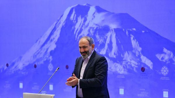 Выступление премьер-министра Никола Пашиняна на форуме Armenian Summit of Minds - Sputnik Армения