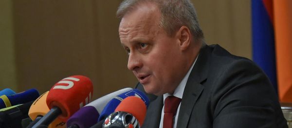 Пресс-конференция Чрезвычайного и Полномочного посла России в Армении Сергея Копыркина (11 июня 2019). Еревaн - Sputnik Армения