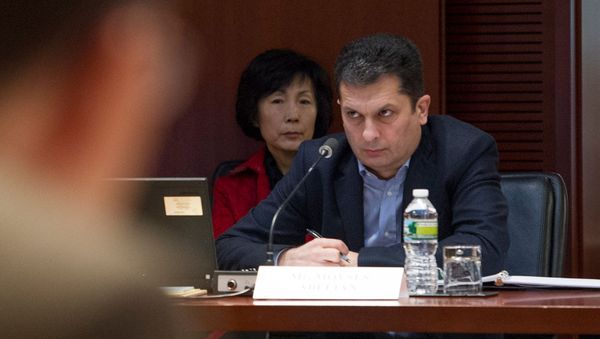 Мовсес Абелян на выездном заседании с генсекретарем и старшими сотрудниками секретариата ООН (23 апреля 2013). Нью-Йорк Мовсес Абелян на выездном заседании с генсекретарем и старшими сотрудниками секретариата ООН (23 апреля 2013). Нью-Йорк - Sputnik Արմենիա