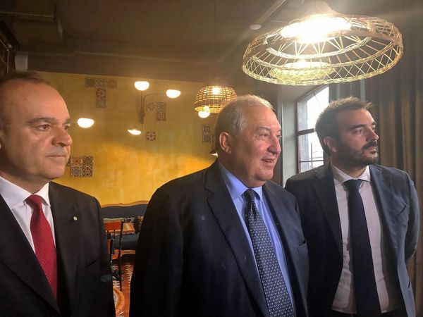 Ինչո՞ւ գյումրեցին չընդունեց Արմեն Սարգսյանի՝ նախագահ դառնալու առաջարկը  - Sputnik Արմենիա
