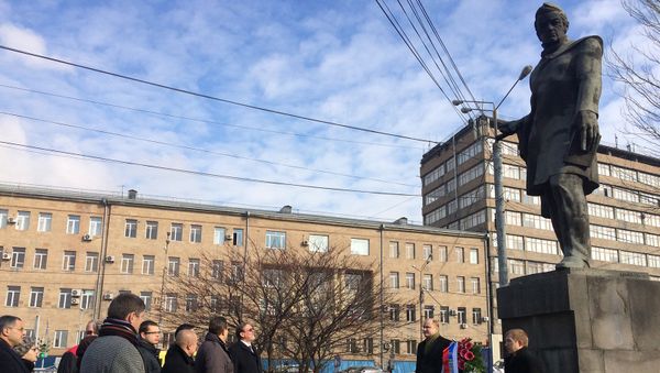 Памятник Александру Грибоедову в Ереване - Sputnik Армения