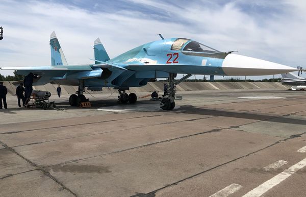 Это вам не толму варить: как инженер Байрамян обхаживает Су-24 и учит детей армянскому - Sputnik Армения