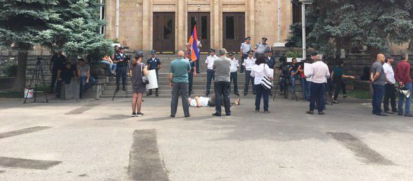Акция протеста перед зданием Конституционного суда (21 июня 2019). Еревaн - Sputnik Արմենիա