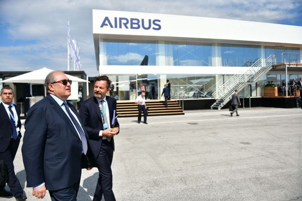 Արմեն Սարգսյանը Հայաստան է հրավիրել Airbus–ի և Air Asia–ի ղեկավարներին - Sputnik Արմենիա