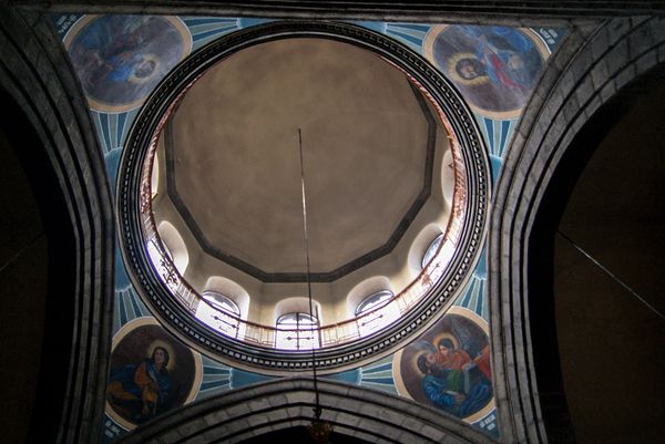 Սատանան մանրուքներում է. ինչու են Գյումրու գլխավոր եկեղեցին անվանում «Յոթ վերք» - Sputnik Արմենիա