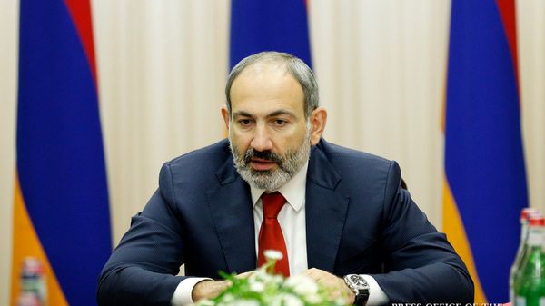 Премьер-министр Никол Пашинян на заседании совета безопасности Армении (24 июня 2019). Еревaн - Sputnik Армения