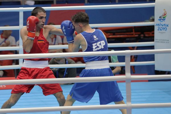Разгромные победы армянских боксеров на II Европейских играх — кто прошел в 1/4 финала Разгромные победы армянских боксеров на II Европейских играх — кто прошел в 1/4 финала - Sputnik Армения