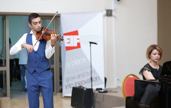 «Արթ Շաբաթ» Գյումրիում «Արթ Շաբաթ» Գյումրիում - Sputnik Արմենիա
