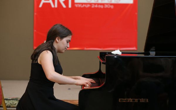 «Արթ Շաբաթ» Գյումրիում «Արթ Շաբաթ» Գյումրիում - Sputnik Արմենիա