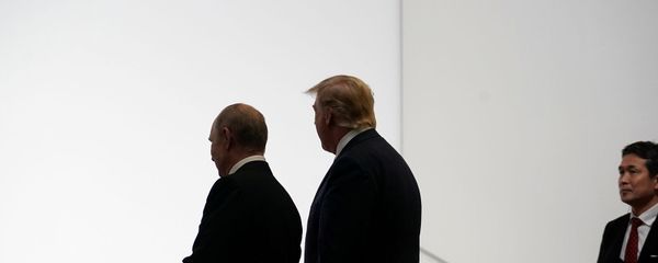 Встреча на ногах президентов России и США Владимира Путина и Дональда Трампа на полях саммита G20 (28 июня 2019). Осака - Sputnik Армения