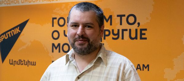 Координатор сайта Razm.info Карен Вртанесян на модуле SputnikPro (29 июня 2019). Еревaн - Sputnik Армения