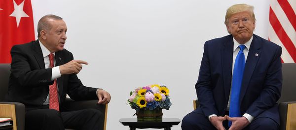 Встреча президентов Турции и США Реджепа Тайипа Эрдогана и Дональда Трампа на полях саммита G20 (29 июня 2019). Осака - Sputnik Армения