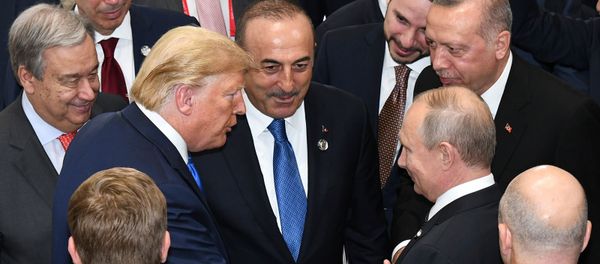 Президенты России, США и Турции, Владимир Путин, Дональд Трамп и Реджеп Тайип Эрдоган, и генсек ООН Антонио Гутерриш в кулуарах саммита G-20 (29 июня 2019). Осака - Sputnik Արմենիա