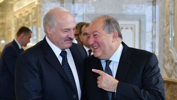 Встреча президентов Армении и Беларуси Армена Саркисяна и Александра Лукашенко (2 июля 2019). Минск - Sputnik Армения