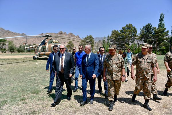 Արմեն Սարգսյանը մեկնել է Սյունիք. լուսանկարներ Արմեն Սարգսյանը մեկնել է Սյունիք. լուսանկարներ - Sputnik Արմենիա