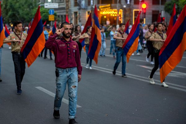 Праздничное шествие в центре столицы (5 июля 2019). Еревaн - Sputnik Армения