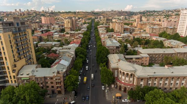 Исторический символ Еревана-сорванца, или На что посмотреть сразу после Цицернакаберда Исторический символ Еревана-сорванца, или На что посмотреть сразу после Цицернакаберда - Sputnik Армения