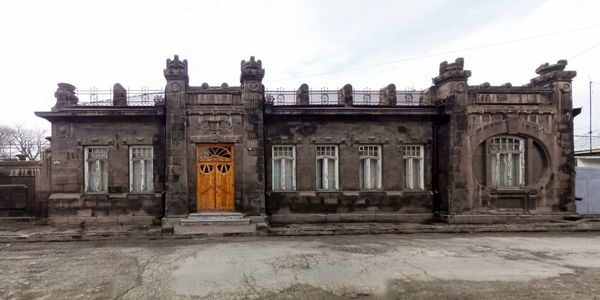 Эффект Пашиняна: все ли гюмрийцы остались довольны внезапным визитом премьера Эффект Пашиняна: все ли гюмрийцы остались довольны внезапным визитом премьера - Sputnik Армения