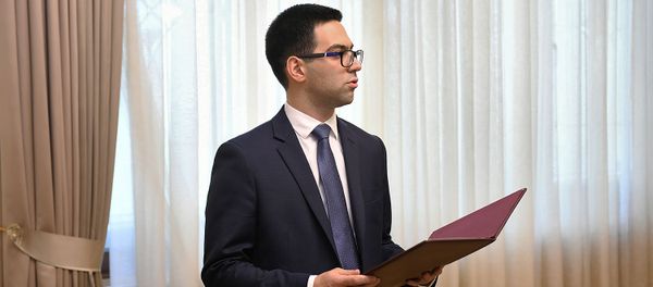 Министр юстиции Рустам Бадасян во время принятия присяги (15 июля 2019). Еревaн - Sputnik Արմենիա