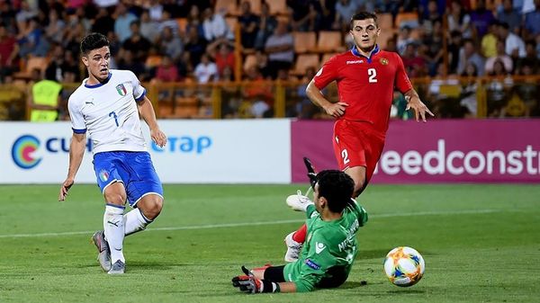 Сборная Италии разгромила Армению на ЧЕ U19 — игрок Ювентуса оформил дубль Сборная Италии разгромила Армению на ЧЕ U19 — игрок Ювентуса оформил дубль - Sputnik Армения