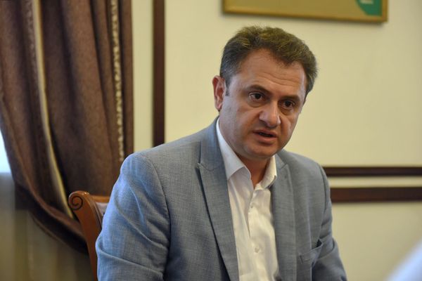 Բախում Իջևանում. ինչ են ուզում իշխանությունն ու փայտի միջոցով փող վաստակող մարդիկ  - Sputnik Արմենիա