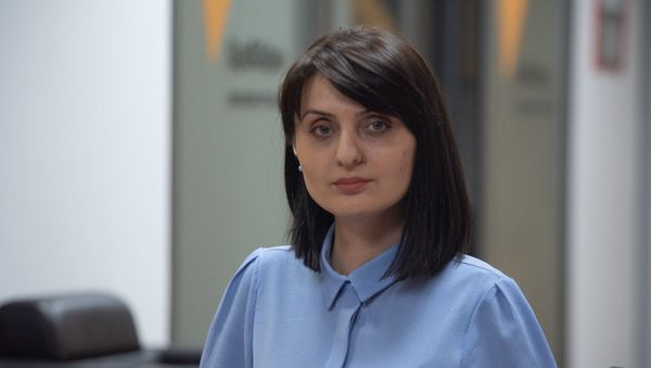 Министр труда и социальных вопросов Армении Заруи Батоян в гостях радио Sputnik - Sputnik Արմենիա