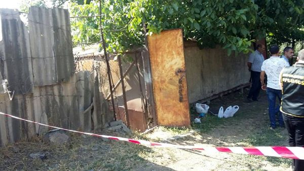 Сотрудники правоохранительных органов изучают место преступления (19 июля 2019). Сисиан Сотрудники правоохранительных органов изучают место преступления (19 июля 2019). Сисиан - Sputnik Армения
